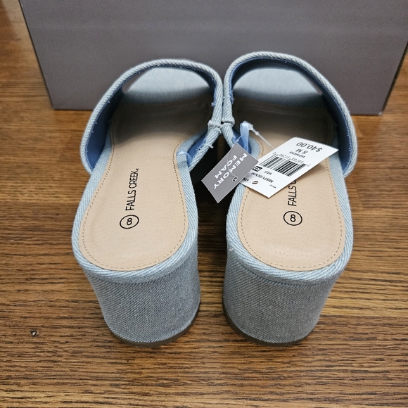 Women's Light Blue Denim "Misty" Slip on sandals Chunky Heel 8M NWT - Picture 4 of 9